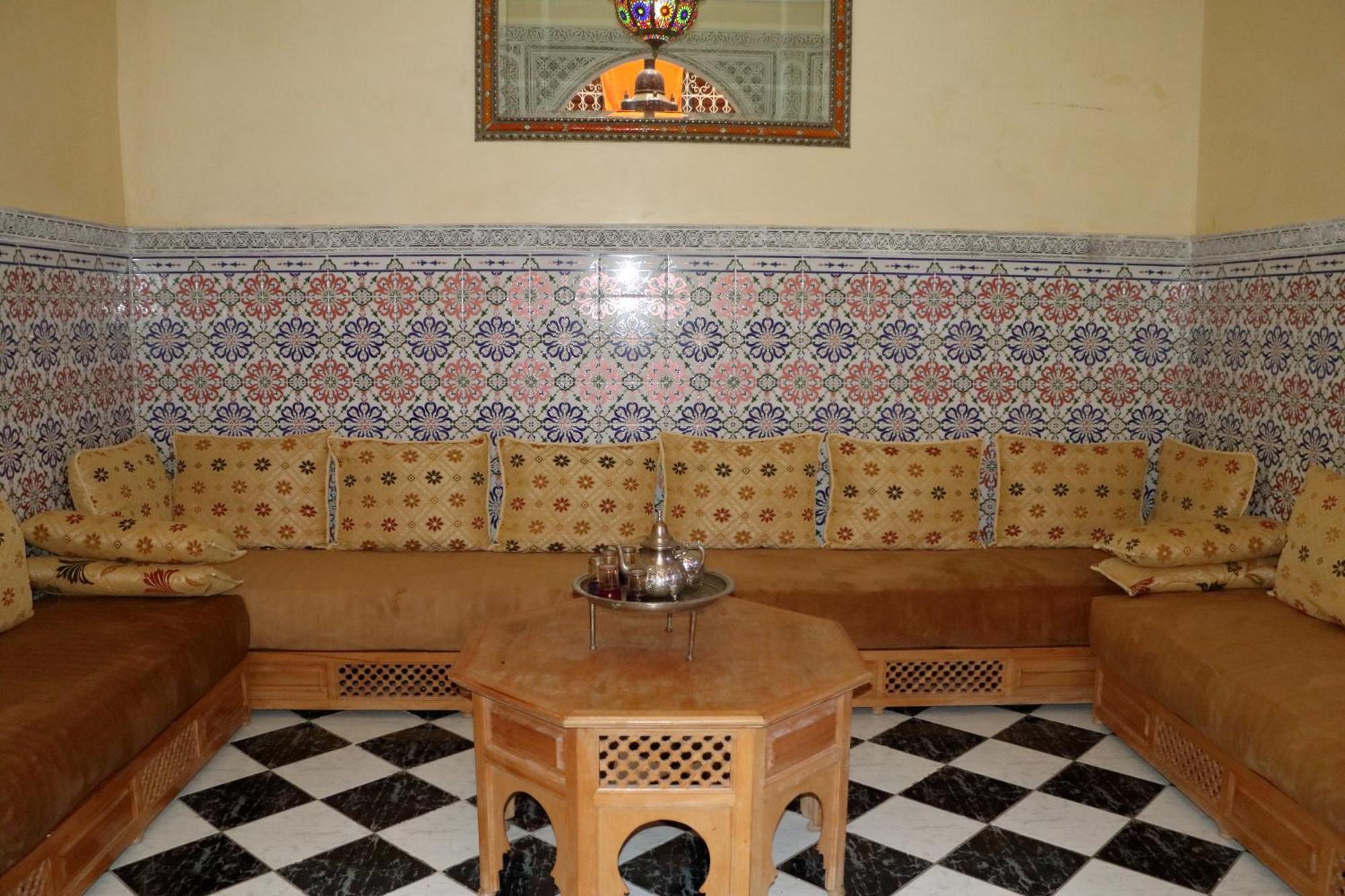 Riad Bab Almadina Marrakesh Bagian luar foto